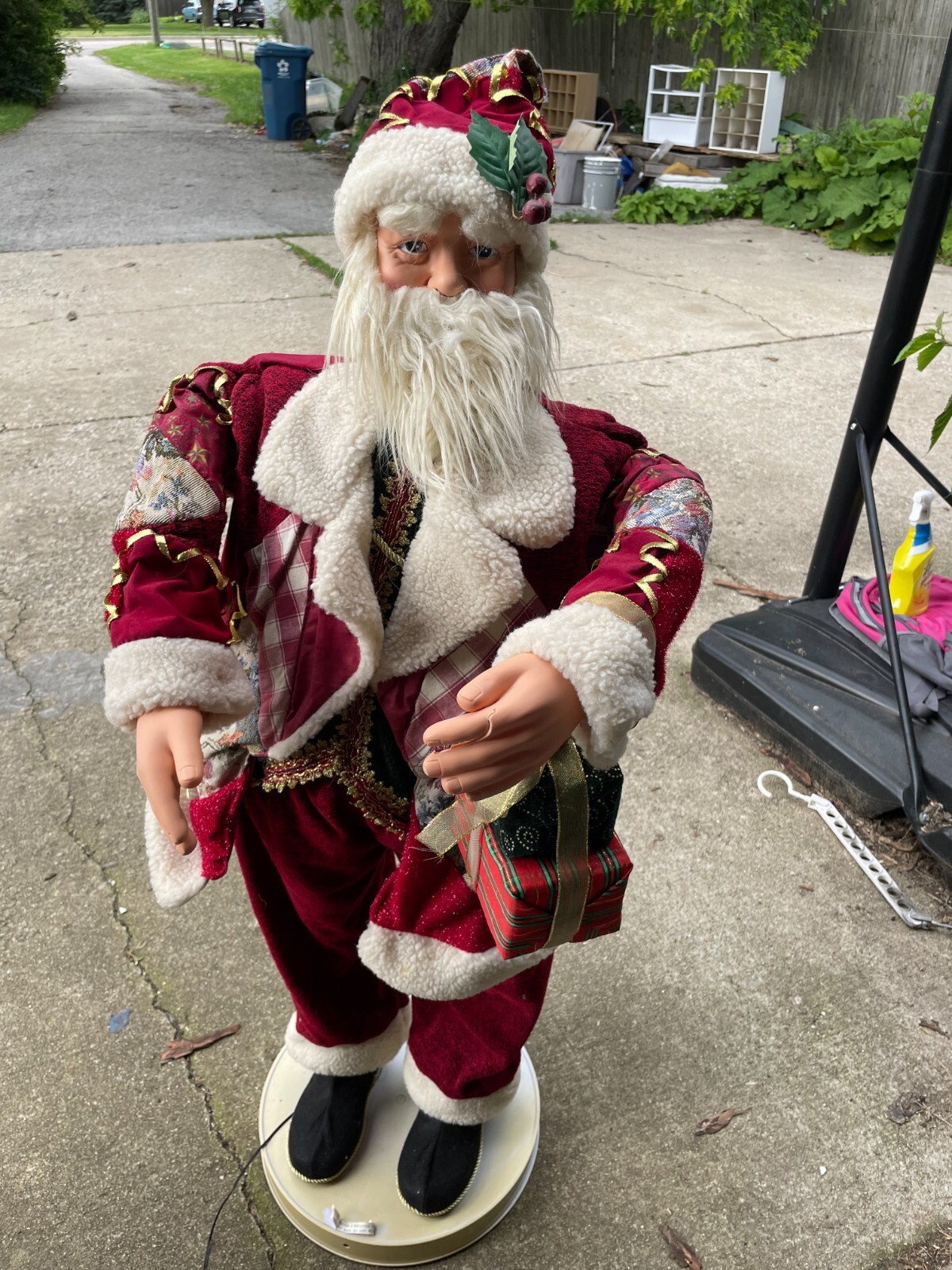 Vintage Christmas Collection 50" Animated Singing & Dancing Santa