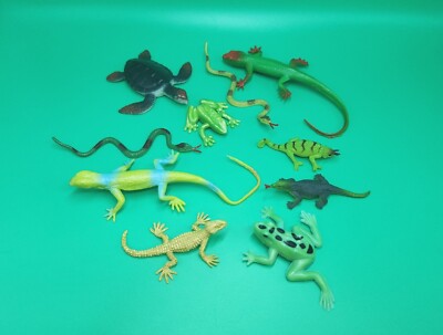 Reptile Amphibian Toy Figure Lot Frog Toad Lizard Gecko Snake Chameleon  Komodo