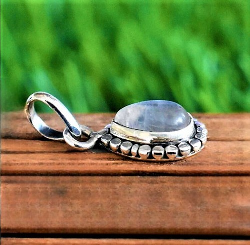 Beauty Rainbow Moonstone Gemstone 925 Sterling Silver Handmade Pendant - Picture 3 of 5