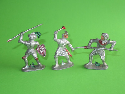 3 Knights West Germany Jean Höfler No. 15