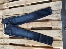 Pantalon en jean de marque pour femmes en reste de stock. Taille du produit n...