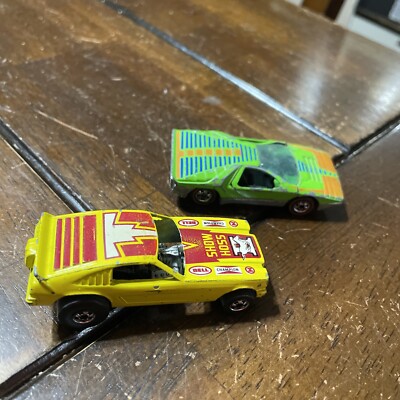 Hot Wheels Redline Flying Colors ~ 1969 CARABO & 1969 Show Hoss II Funny Car