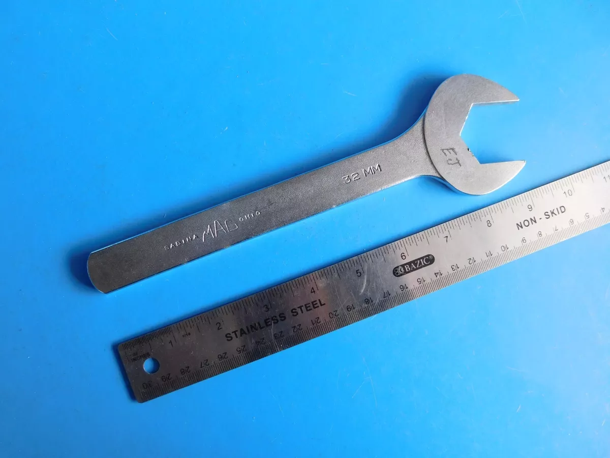 USED MAC TOOLS 32 MM THIN OPEN END METRIC SPECIALTY WRENCH