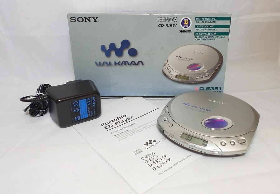 Boxed Sony DE351 Silver CD Walkman Portable CD Player