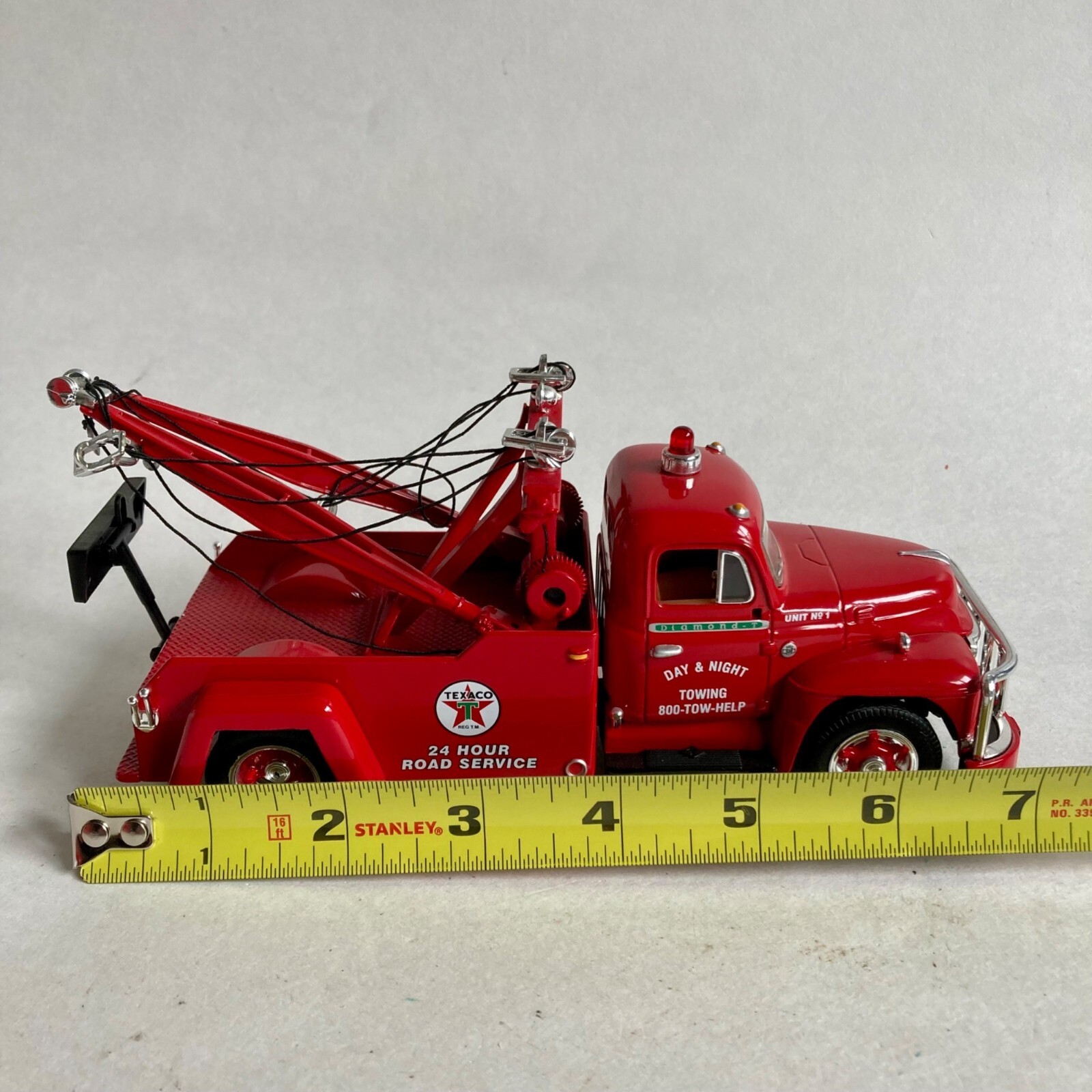 Vintage 1955 DiamondT Wrecker Tow Truck 1/34 by First Gear Diecast