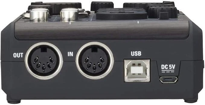 ZOOM U-24 Handy Portable Audio Interface - Image 2 of 4
