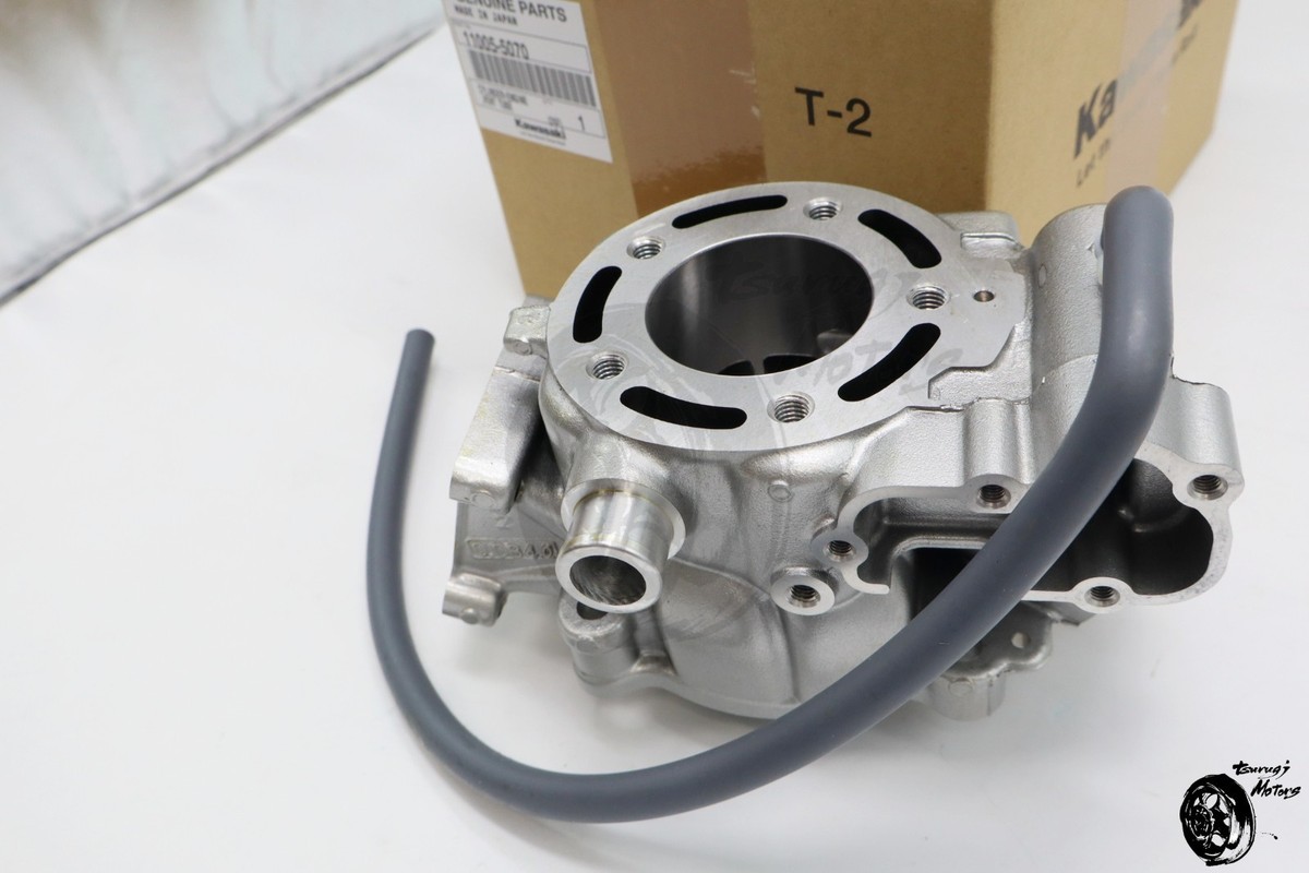 KAWASAKI GENUINE 2002 - 2005 KX 85 KX85 CYLINDER-ENGINE VENT OEM