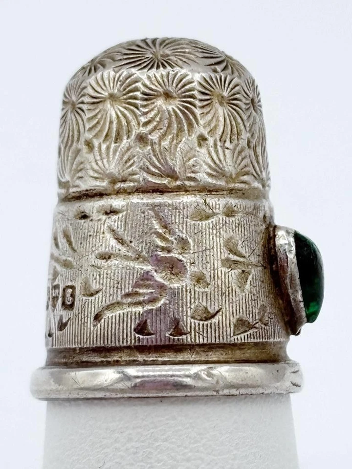 RARO Antiguo Charles Horner Chester Inglaterra Dedal Esterlina con Corazón #758 Talla 9 Foto 2 de 4