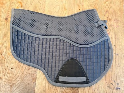 Satin Schabracke EQUIPAD integriertes Memory Foam Halbpolster - GRAU - volle Größe