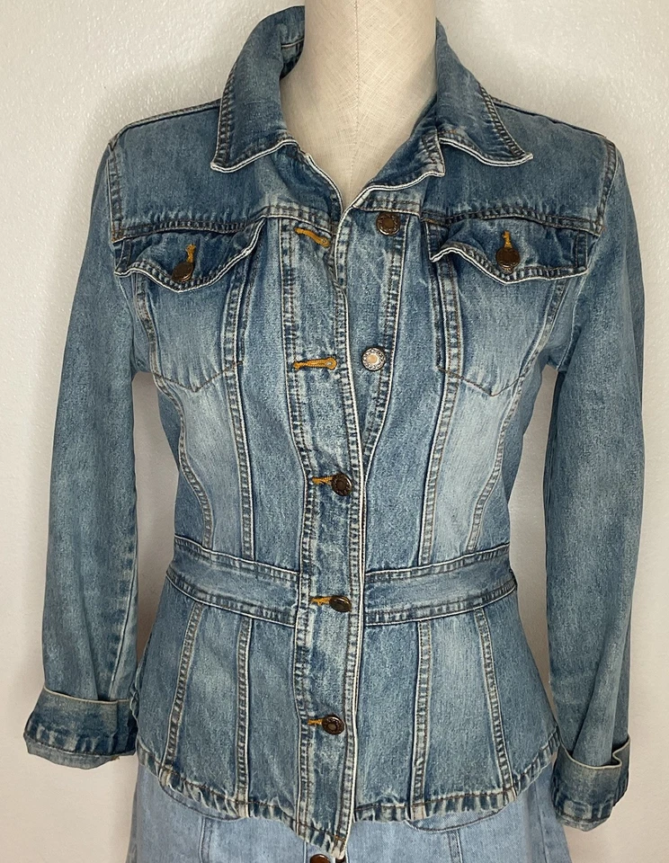 Blazer jeans periscope azul caminhoneiro jaqueta jeans feminina tamanho M clássica - Imagem 2 de 4