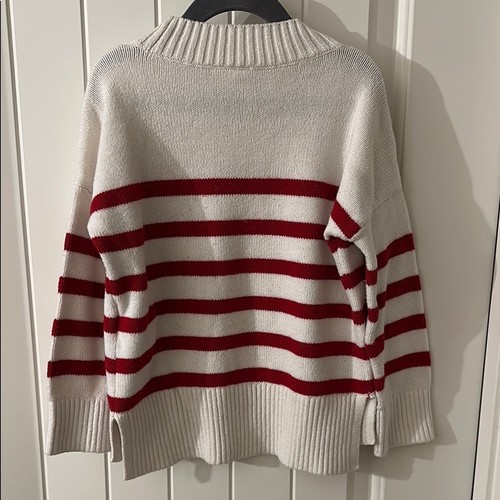 Abercrombie Kids Oversized graphic Mockneck Striped Heart Sweater - 5/6 - Picture 4 of 4