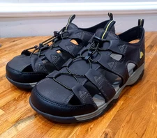 Ozark Trail Men's Size 10 Brown Adjustable Strappy Sandals Outdoor Hiking Shoes