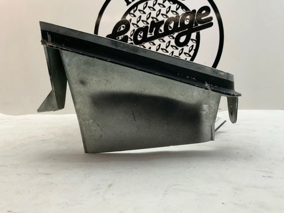 RH HEADLIGHT BUCKET FOR 1989 FORD ESCORT - Image 4 of 4