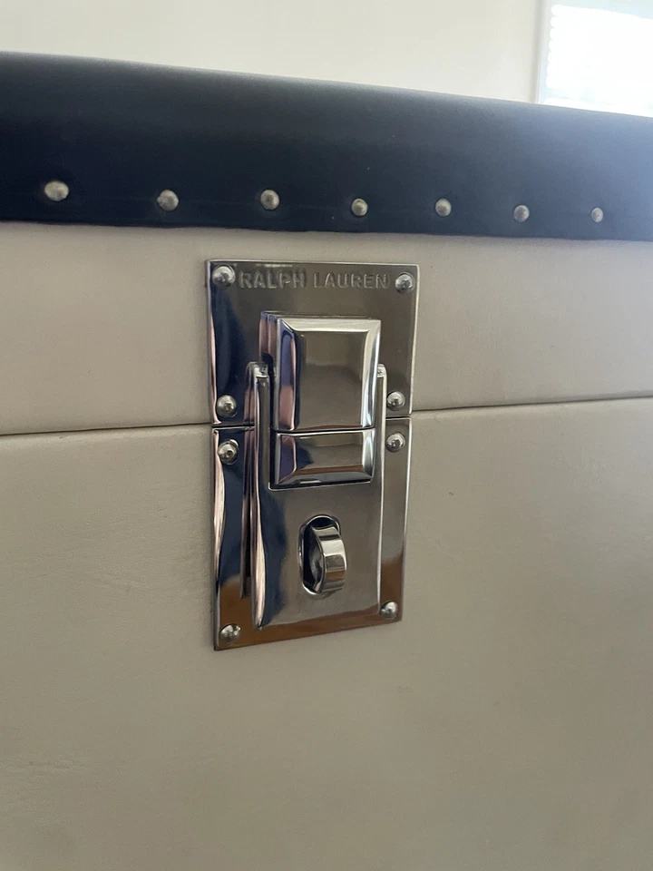 Baú Ralph Lauren Delevan marfim e preto novo na caixa peça rara de colecionador - Imagem 2 de 4