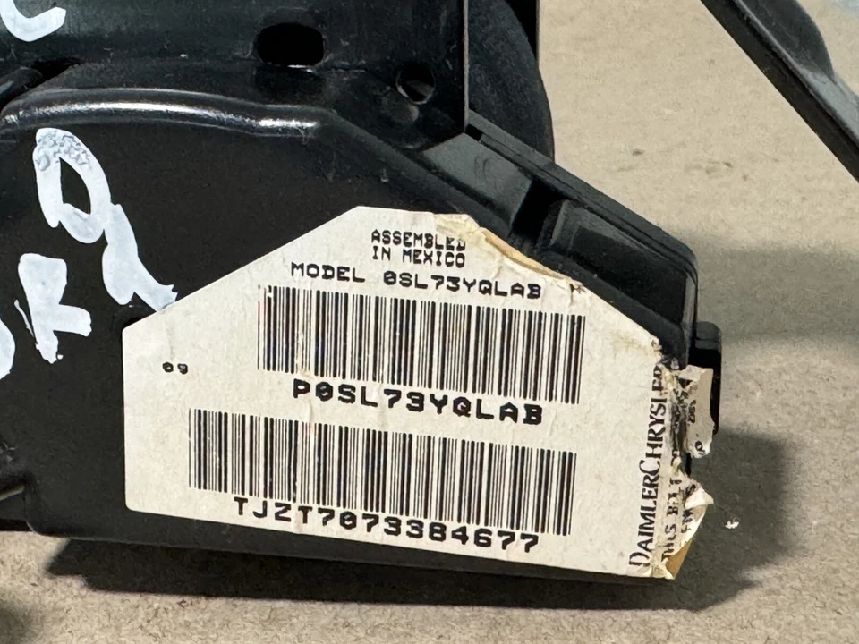 2001-2007 Town Country Dodge Grand Caravan tercera fila conductor cinturón de seguridad trasero Foto 3 de 4