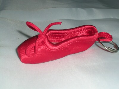 Schlüsselanhänger Sansha rot Mini Spitzenschuh