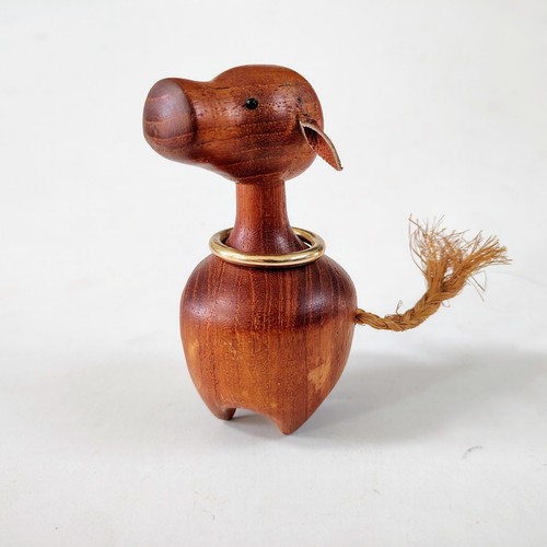 Vintage MID CENTURY DANISH MODERN TEAK WOOD COW PAPERWEIGHT SCULPTURE DENMARK