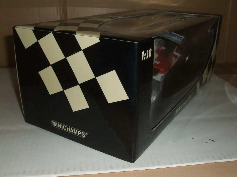 Toyota Racing Showcar 2005 Ralf Schumacher 1:18 Minichamps 1002pcs Limited - Image 2 of 4