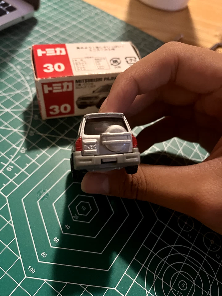 Tomica No 30 三菱 Pajero 1999 — 第 4/4 张图片