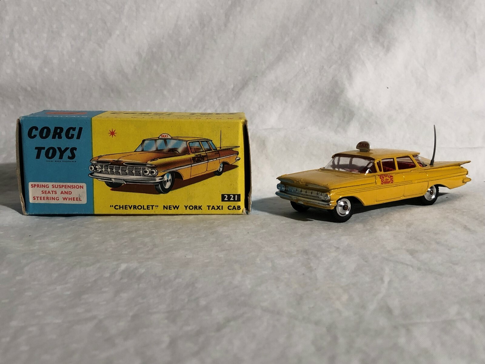 Corgi Chevrolet New York Taxi 221 Boîte D'Origine Corgi Chevrolet New York Taxi 221 Boîte D'Origine