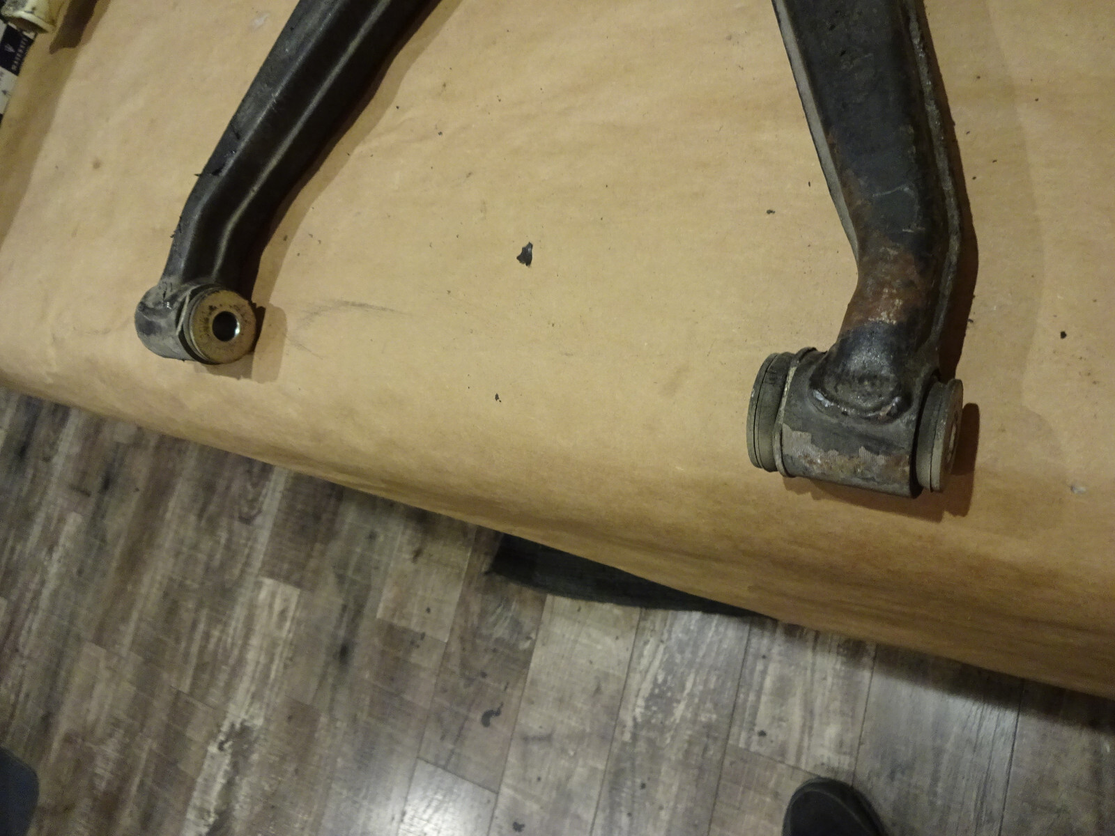 Ferrari 348 -RH or LH Rear Lower Control Lever / A Arm - P/N 136185