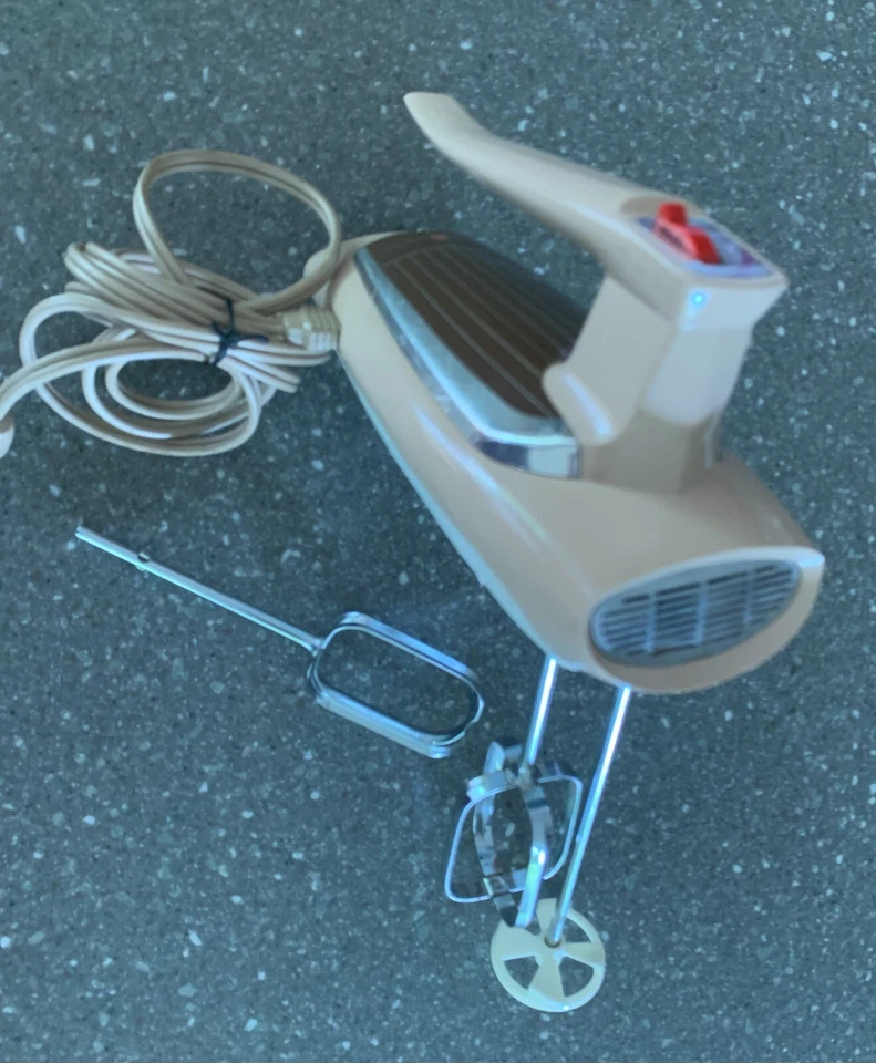 Vintage 1960's General Electric Atomic 3 Speed Brown Electric Hand Mixer - Works - Image 3 of 4