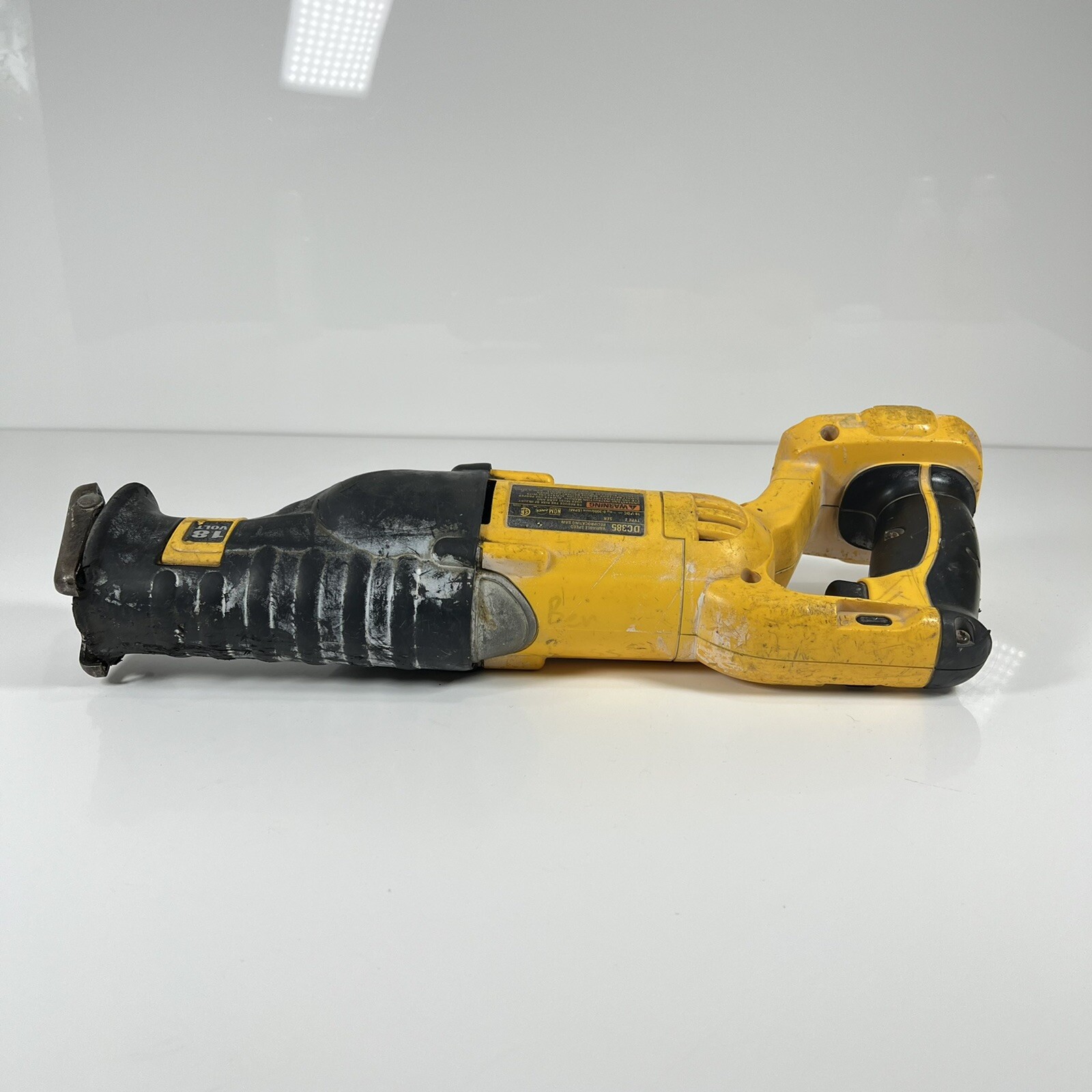 DEWALT DC385 Variable Speed 18V Cordless Reciprocating Saw (Tool Only