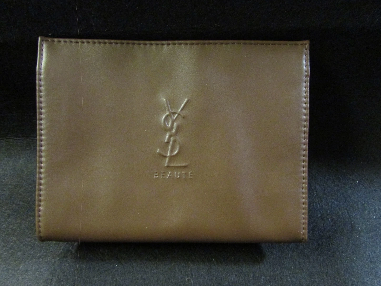 Ravissant NEUF Trousse de toilette / toilette homme / femme YSL Yves Saint Laurent