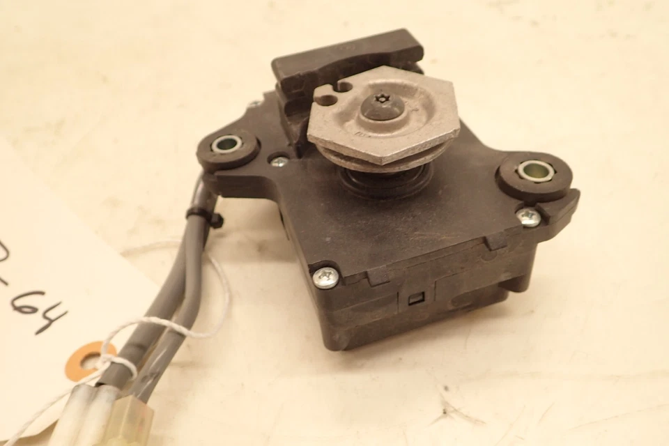 13 14 15 16 Kawasaki Z800 ZR800 800 exhaust valve servo Foto 3 de 4