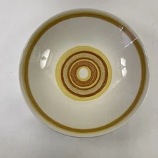 Royal USA Cavalier 9 Inch Serving  Bowl