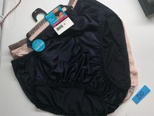 New 4X/11 Vanity Fair Radiant Undershapers PLUS Light Control Panties 3 Pk, 210