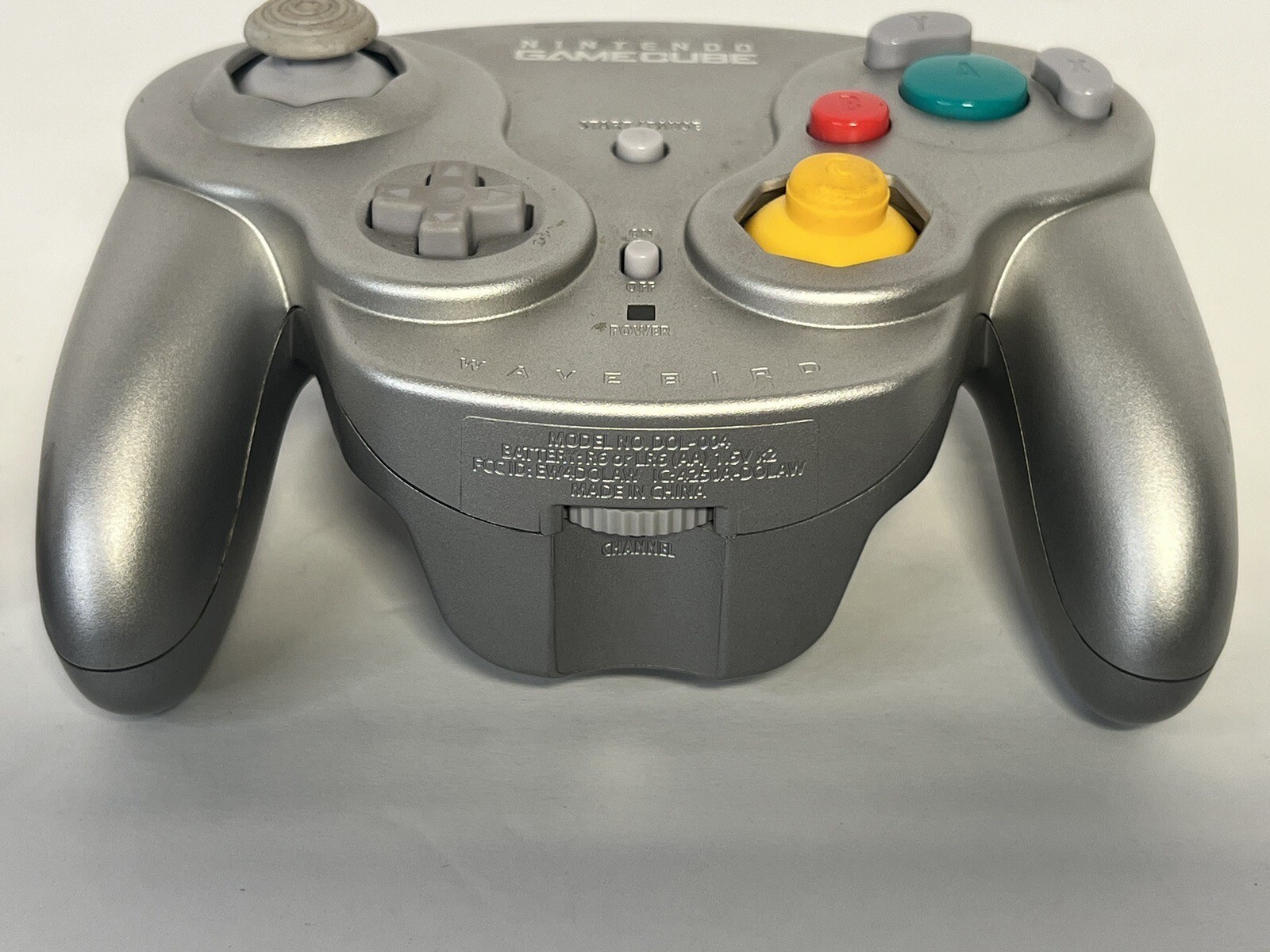 Nintendo GameCube WaveBird Wireless Platinum Controller w/Receiver DOL