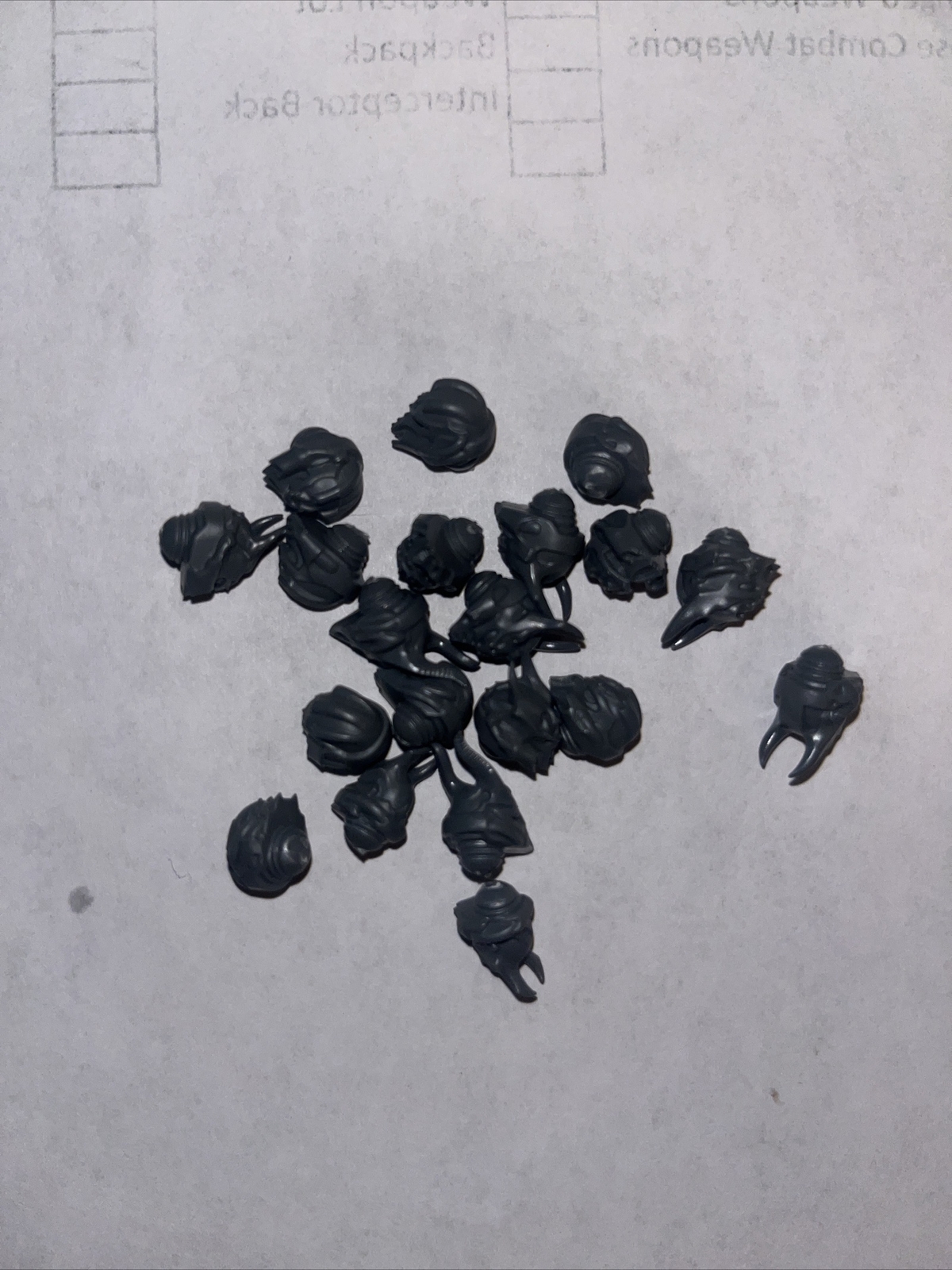 Warhammer 40k Chaos Space Marines Raptors, Warptalons Heads x20, Head Bit Lot