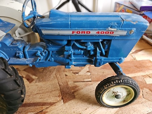 Toy Vintage Ertl Ford 4000 Blue Farm Tractor 1:12 Scale Diecast Metal BC - Picture 2 of 8