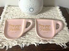 2 DoIly Parton I BEG YOUR PARTON Pink Ceramic Spoon Tea Bag Rests Set NEW  DOLLY
