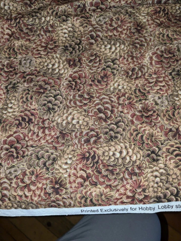 Tela - Flores y piñas adornadas en oro - Hobby Lobby - 40x19 Foto 4 de 4