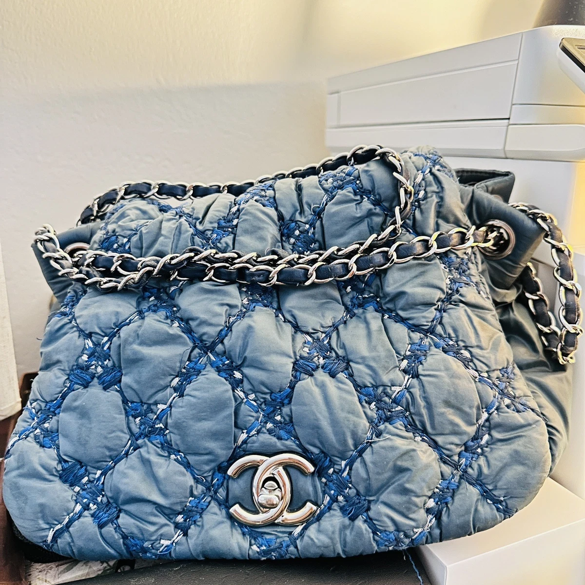 CHANEL ブルーキルティングバッグ 25+ CHANEL Blue Quilted Bags & Handbags for Women for sale
