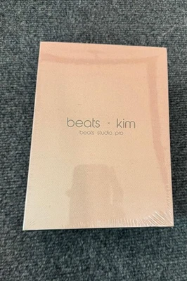 Beats X Kim Studio Pro Over Ear Wireless Kopfhörer - Bild 1 von 3