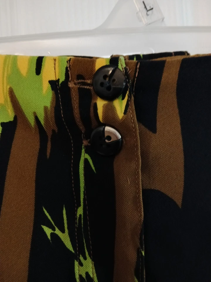 Jamie Sadock Classic Shorts Bermuda Size 14 Colorful Yellow Brown Green - Image 2 of 4