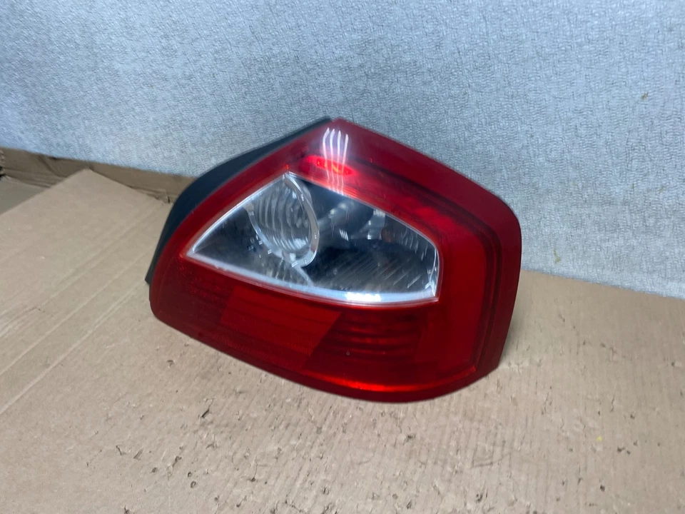 Luz trasera lateral derecha Infiniti Q45 2002 2003 2004 pasajero fabricante de equipos originales u8192 DG Foto 2 de 4