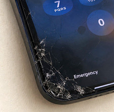 Apple iPhone 15 Pro 128 GB Blau Smartphone mit gesprungenem/beschädigtem Display