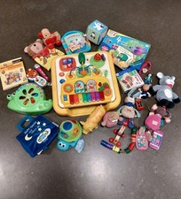 Gro&szlig;es Kinder-Spielzeugpaket &ndash; Lernspielzeug, B&uuml;cher, Kuscheltiere & Spiele