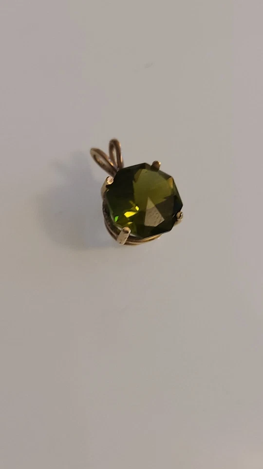 14K 黄金绿色橄榄石吊坠 2.6 克约 3/4 英寸免运费 — 第 2/4 张图片