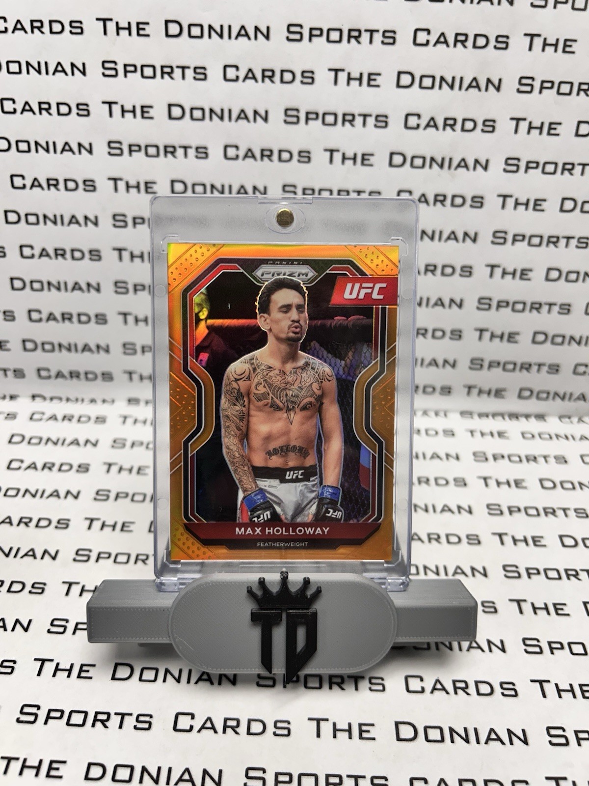 2021 Panini Prizm UFC #77 Max Holloway Orange Parallel /99