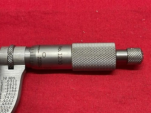 Starrett T1230XRL Stainless Steel Micrometer, Carbide Anvil-Spindle 0-1" Range - Picture 5 of 7