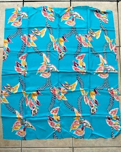Vintage 70's New HAWAIIAN Tropical Floral Silky Rayon Fabric Remnant 38" x 44" - Picture 4 of 9