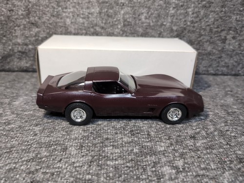 1982 Chevrolet Corvette Promo Car, Dark Claret With Box - Picture 4 of 11
