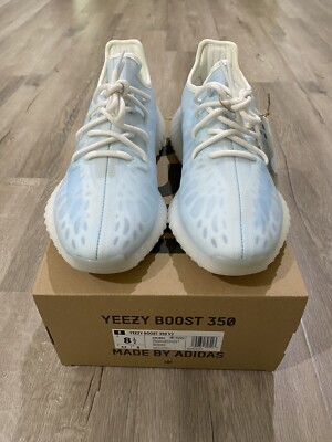 yeezy 350 v2 monice