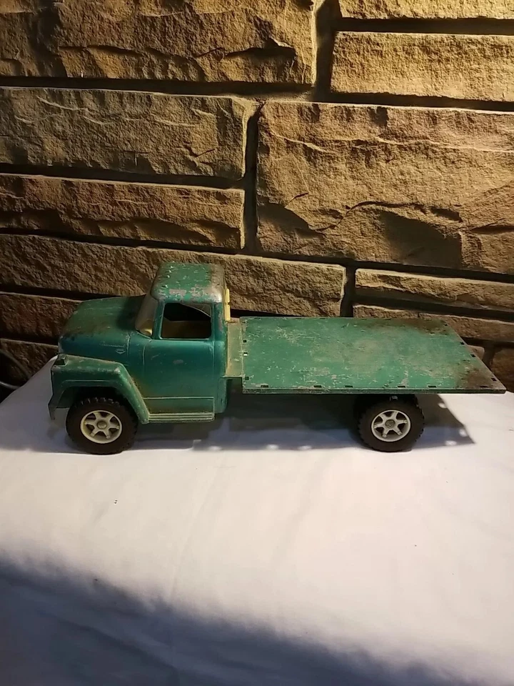 1960 USA Old Toy. INTERNATIONAL HARVESTER IH ERTL TRUCK LINE FLATBED WHITE SPOKE - Image 4 of 4