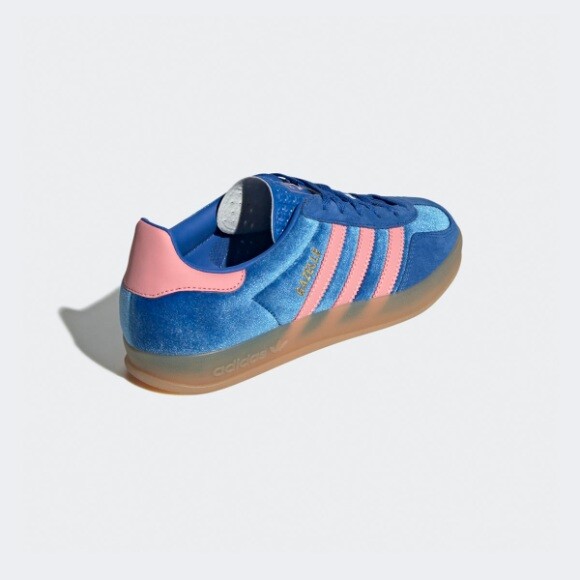 New Adidas Women's Gazelle indoor Shoes - Blue / Semi Pink